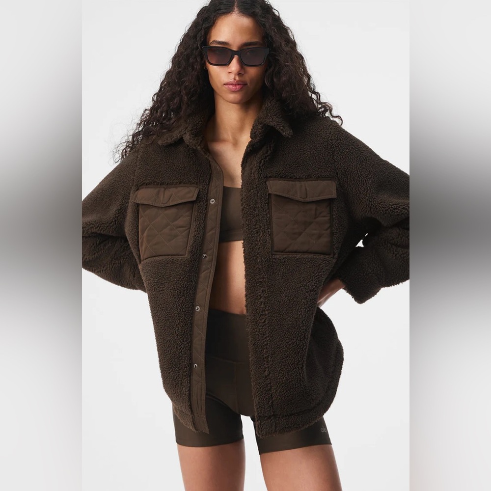 NWT Alo Yoga Espresso Sherpa Edge Shacket Size Medium